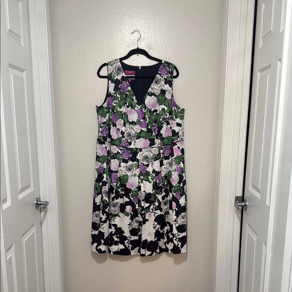 Floral Black,White and Purple Sleeveless V-Neck Midi Sundress